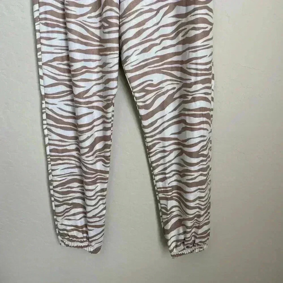 Onzie Weekend Sweatpants Camel Zebra Size M/L - Picture 9 of 10